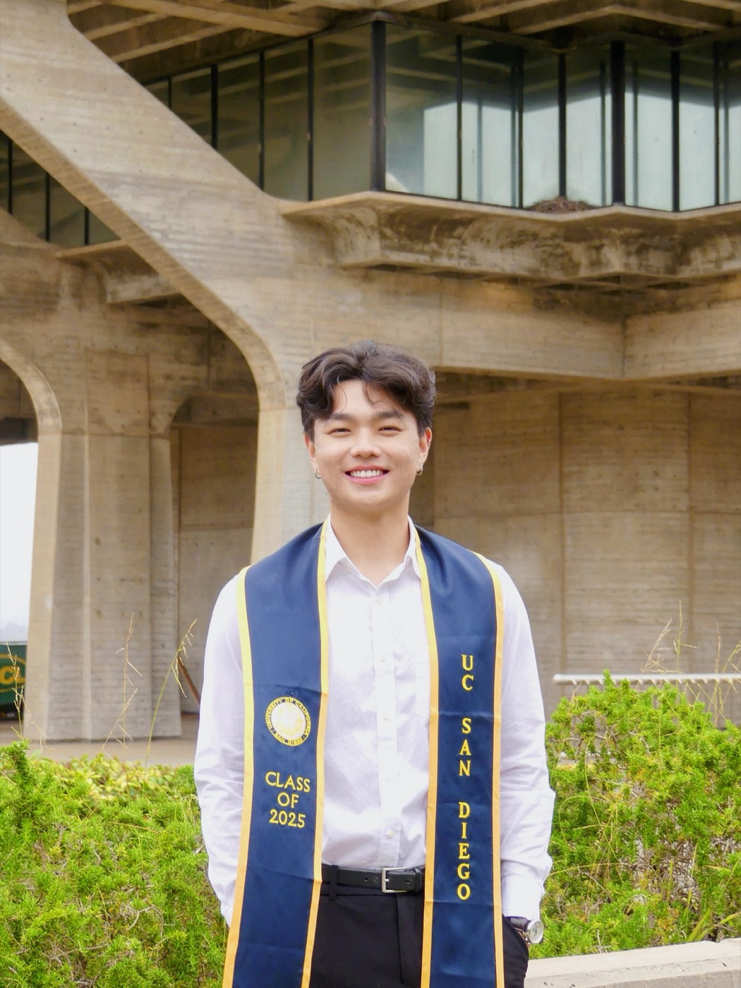Jason Gu — AI Solutions Engineer